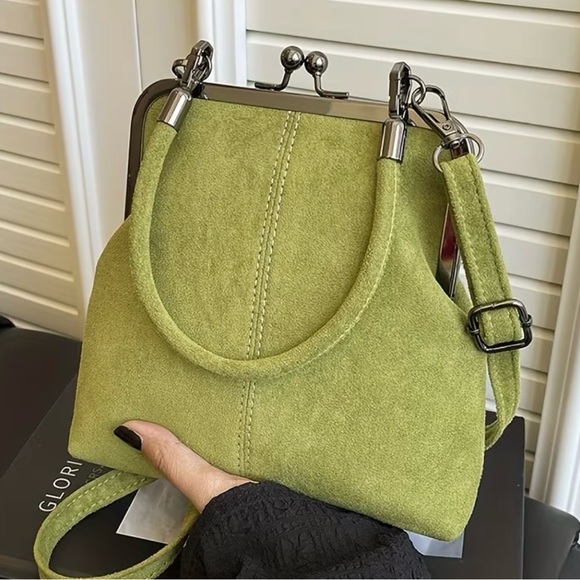 Gecko Handbags - UNIQUE GREEN HANDBAG W/STRAP by Gecko